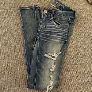 American Eagle Super Stretch Distressed Jeans 00R